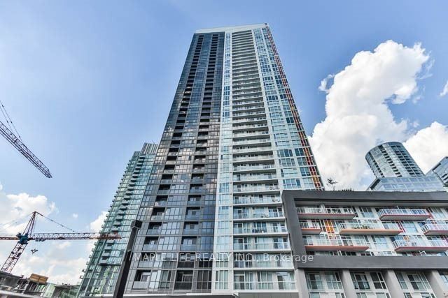 Condo Apt house for sale at 85 Queens Wharf  Toronto Ontario