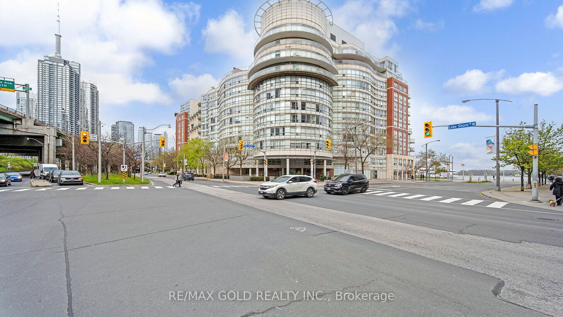 Condo Apt house for sale at 550 Queens Quay  Toronto Ontario