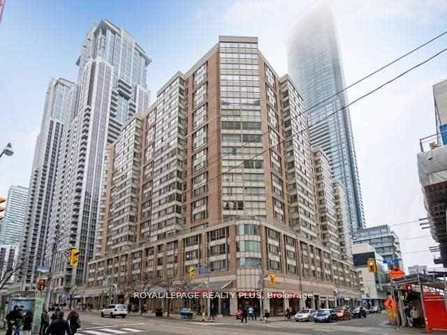 Condo Apt house for sale at 44 Gerrard St W Toronto Ontario