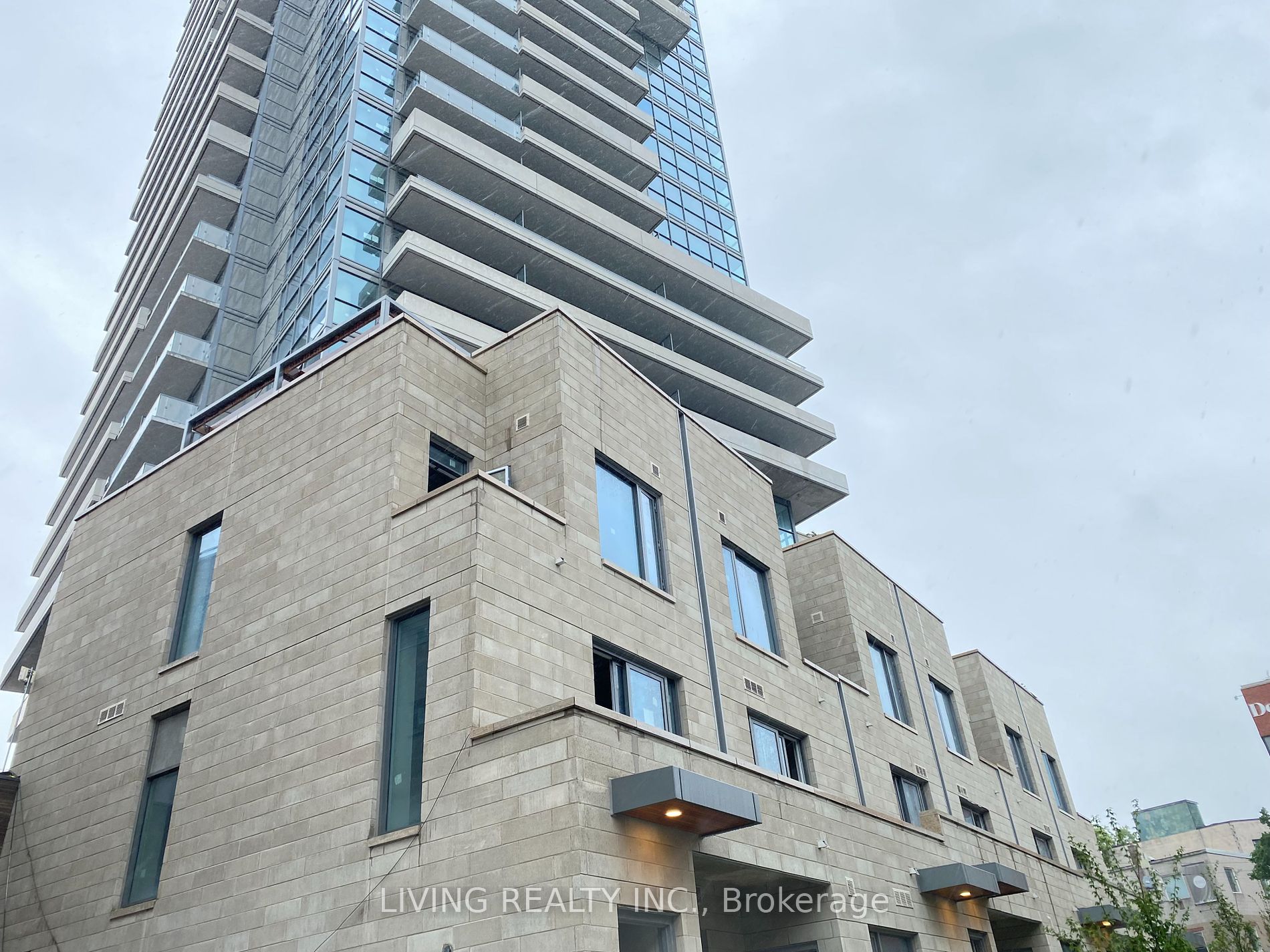 Condo Apt house for sale at 181 Bedford Rd Toronto Ontario