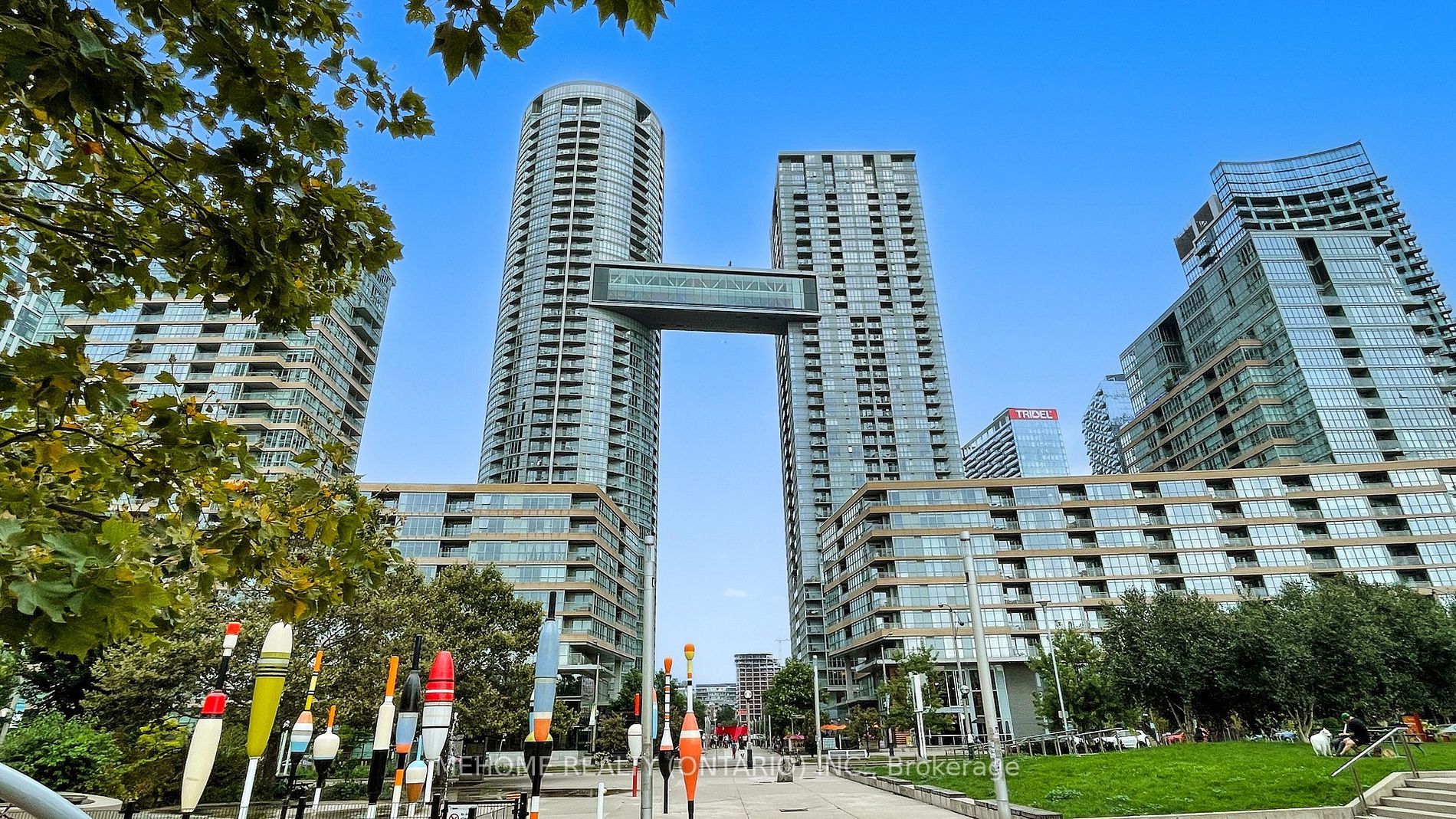 Condo Apt house for sale at 15 Iceboat Terr Toronto Ontario