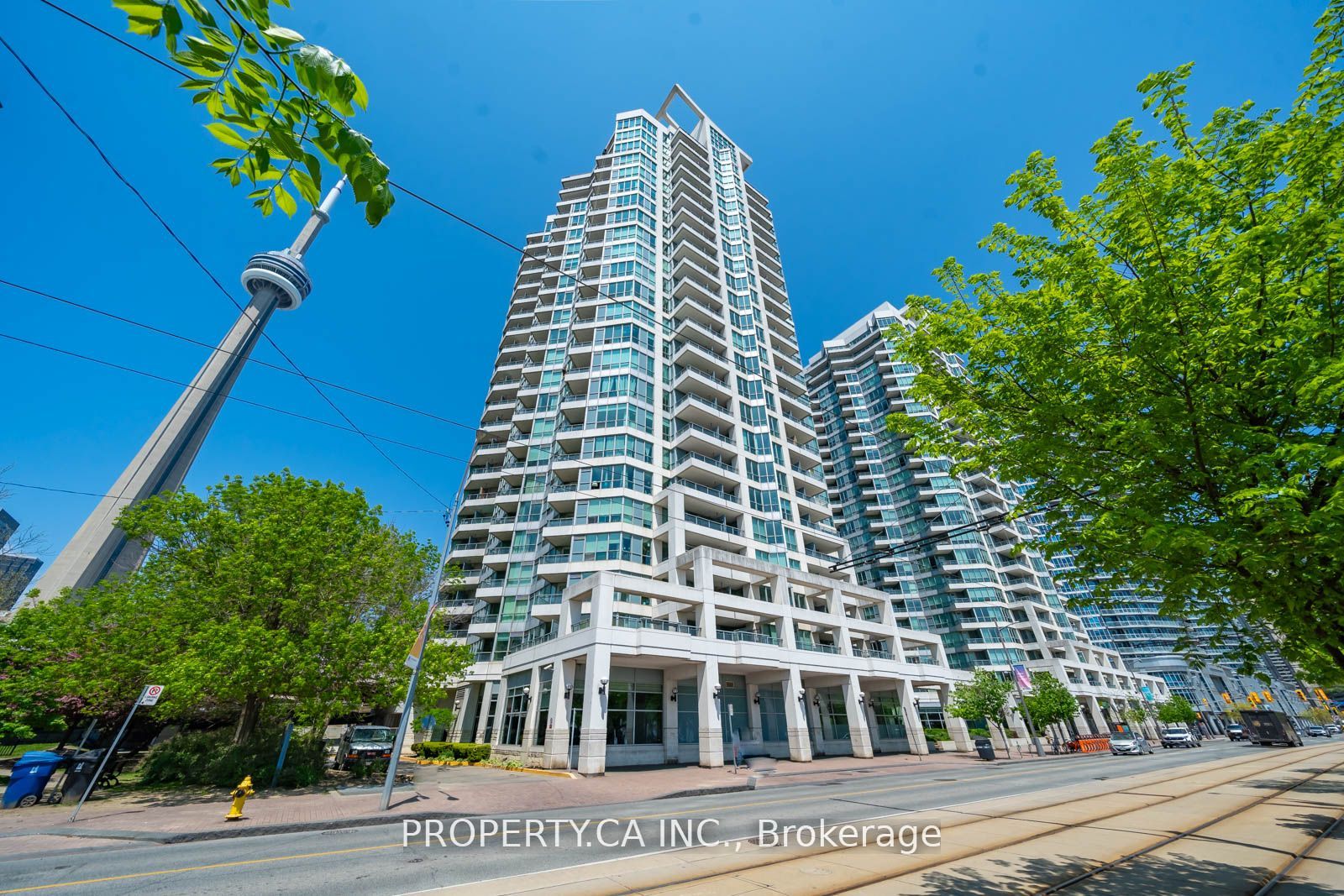 Condo Apt house for sale at 230 Queens Quay  Toronto Ontario