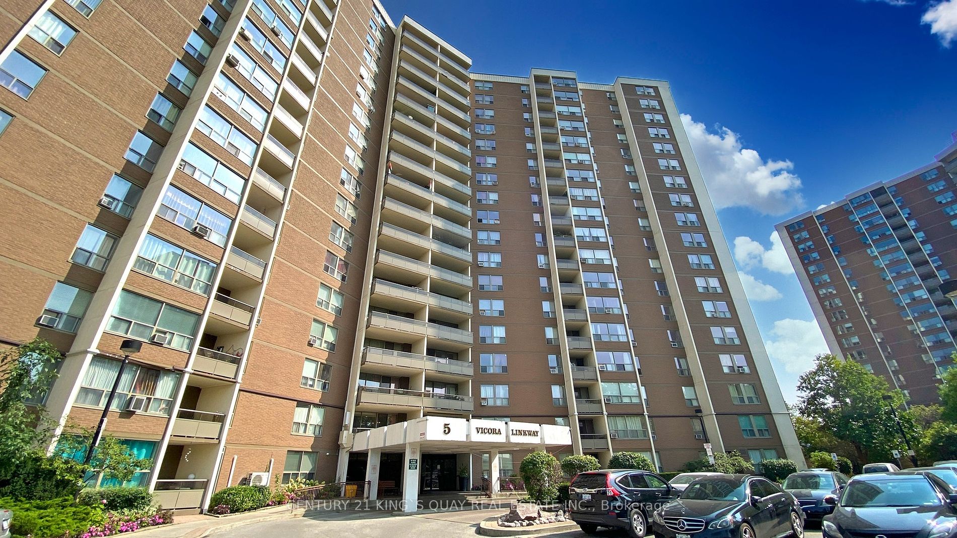 Condo Apt house for sale at 5 Vicora Linkway Toronto Ontario