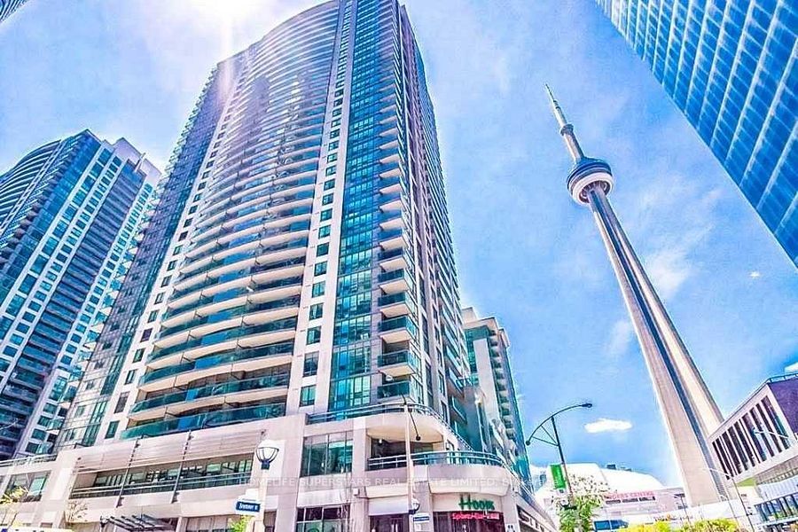 Condo Apt house for sale at 19 Grand Trunk C Toronto Ontario