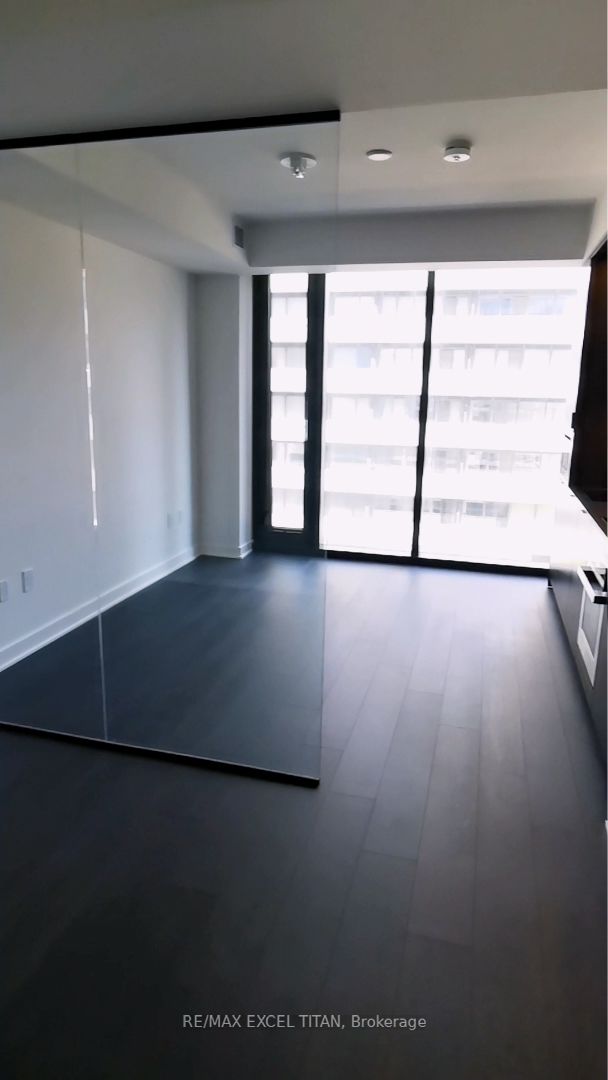 Condo Apt house for sale at 55 Charles St E Toronto Ontario