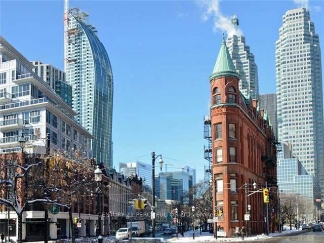 Condo Apt house for sale at 8 The Esplanade Toronto Ontario