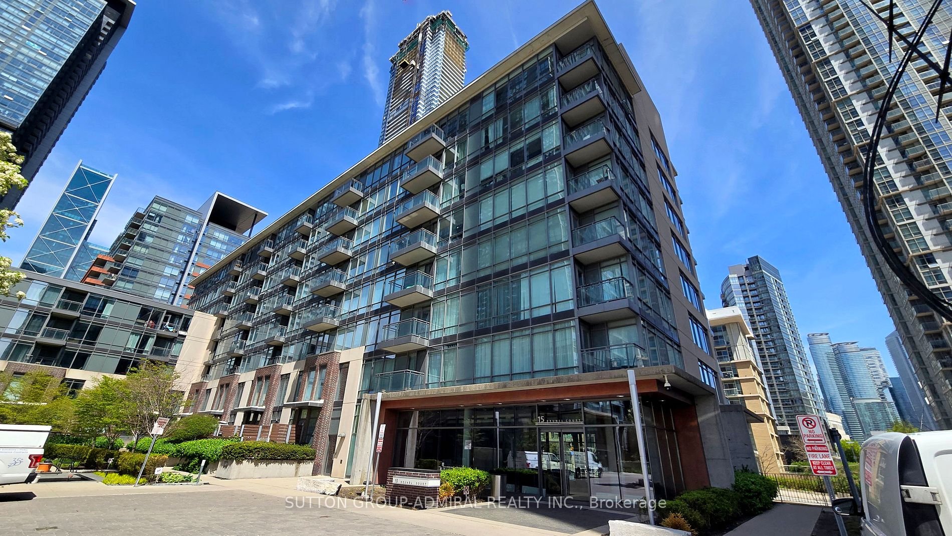 Condo Apt house for sale at 15 Brunel Crt Toronto Ontario