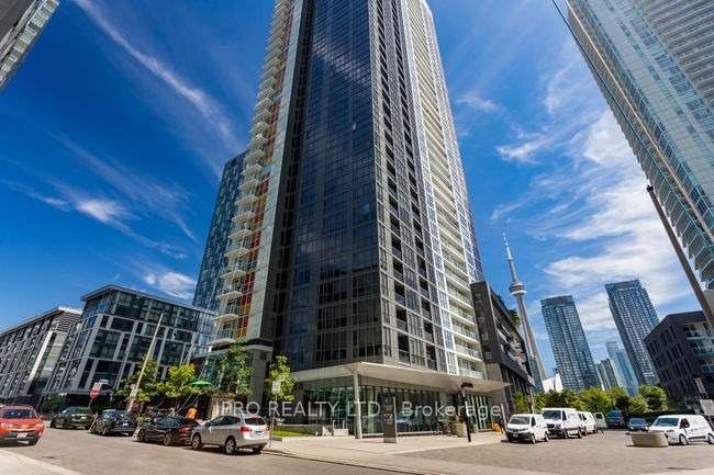 Condo Apt house for sale at 85 Queens Wharf  Toronto Ontario