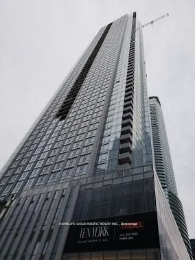 Condo Apt house for sale at 10 York St Toronto Ontario