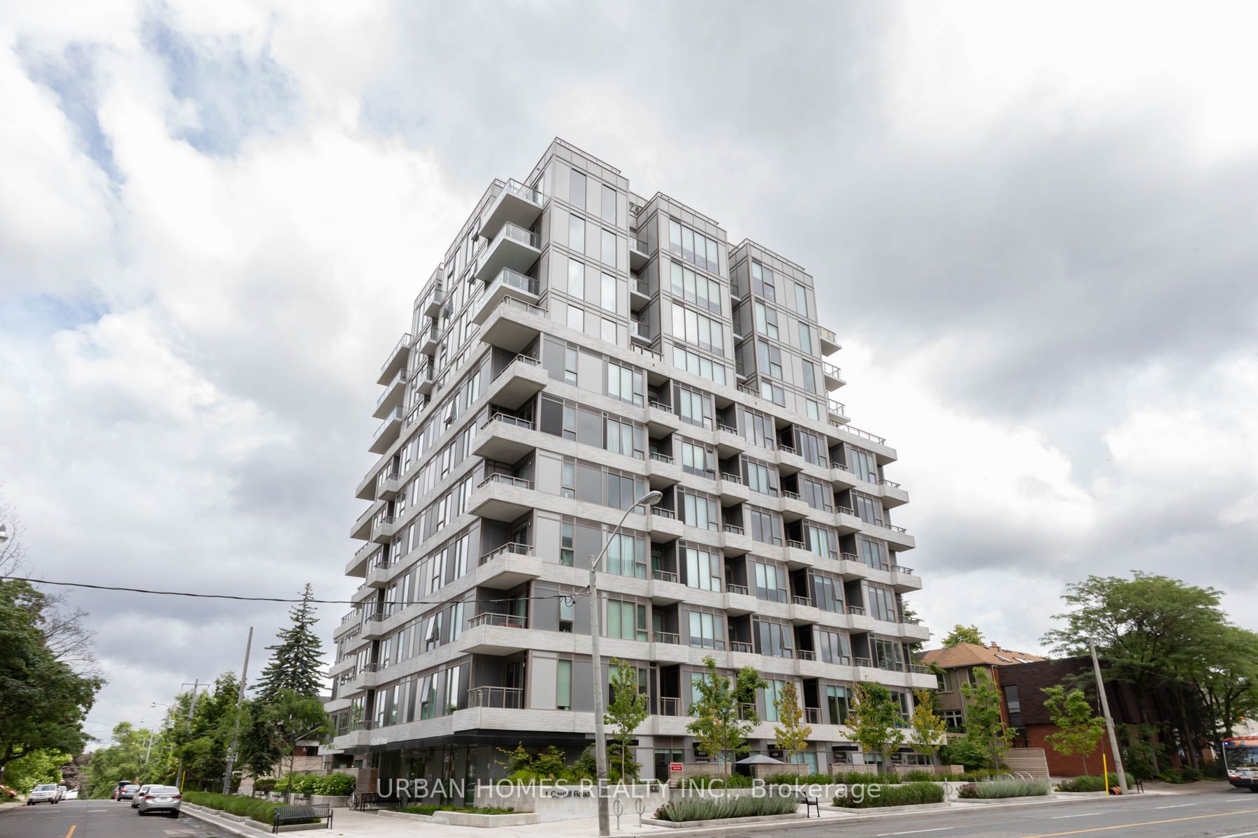 Condo Apt house for sale at 1 Cardiff Rd Toronto Ontario