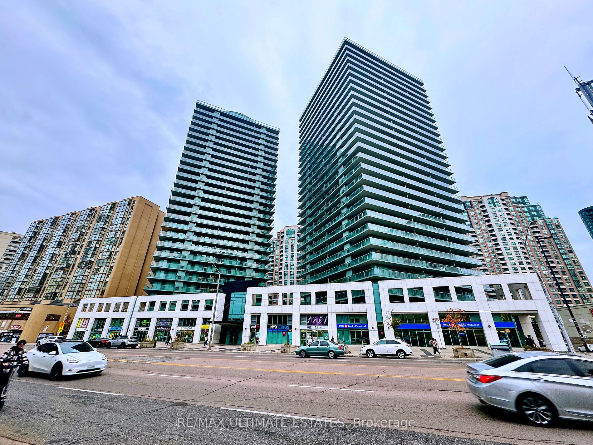 Condo Apt house for sale at 5500 Yonge St Toronto Ontario