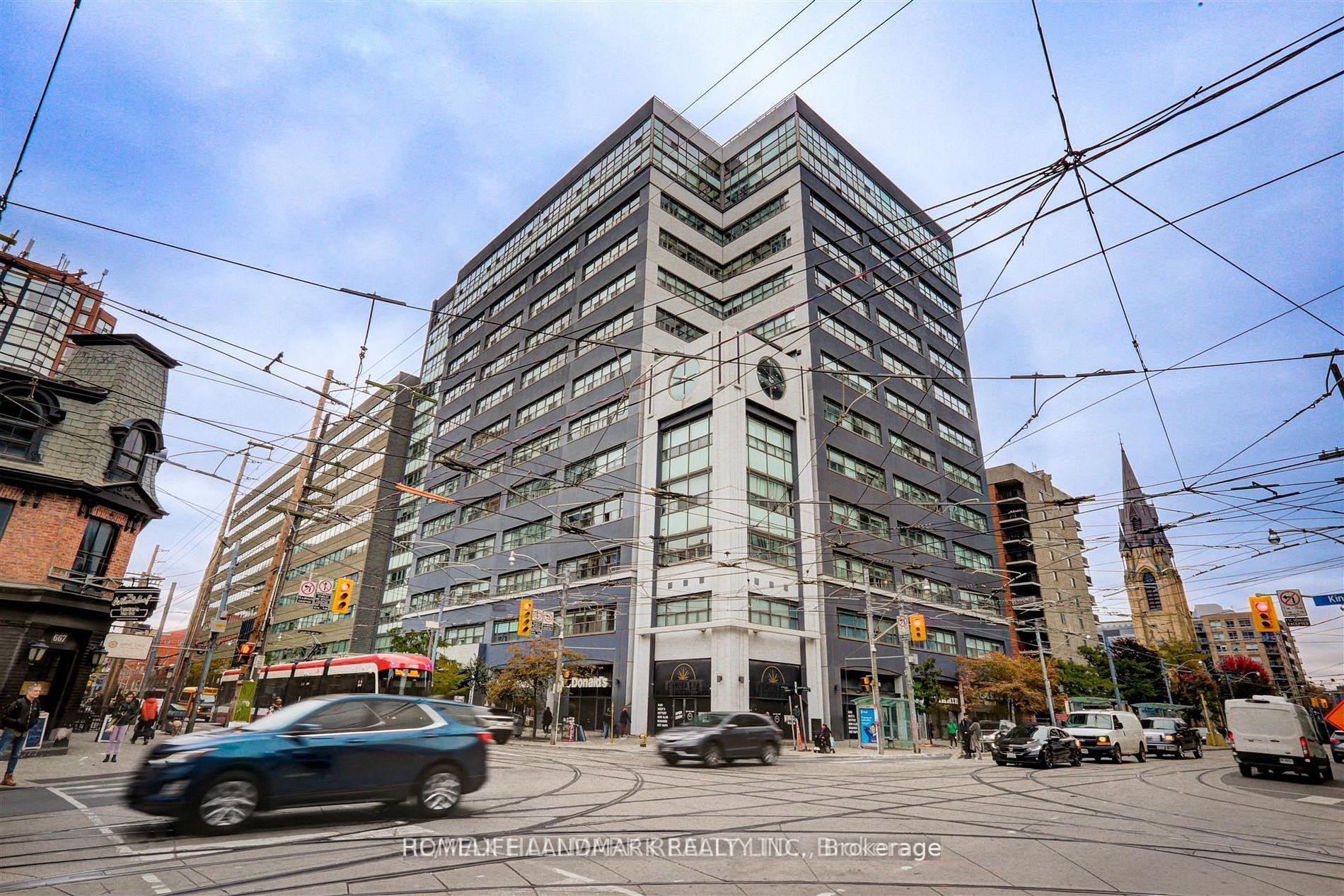 Condo Apt house for sale at 700 King St W Toronto Ontario