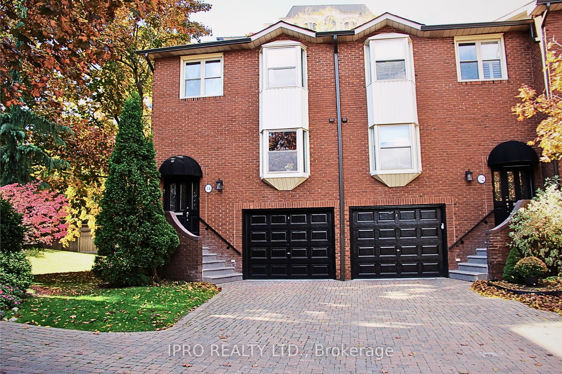 Condo Townhouse house for sale at 34 Red Maple Crt Toronto Ontario