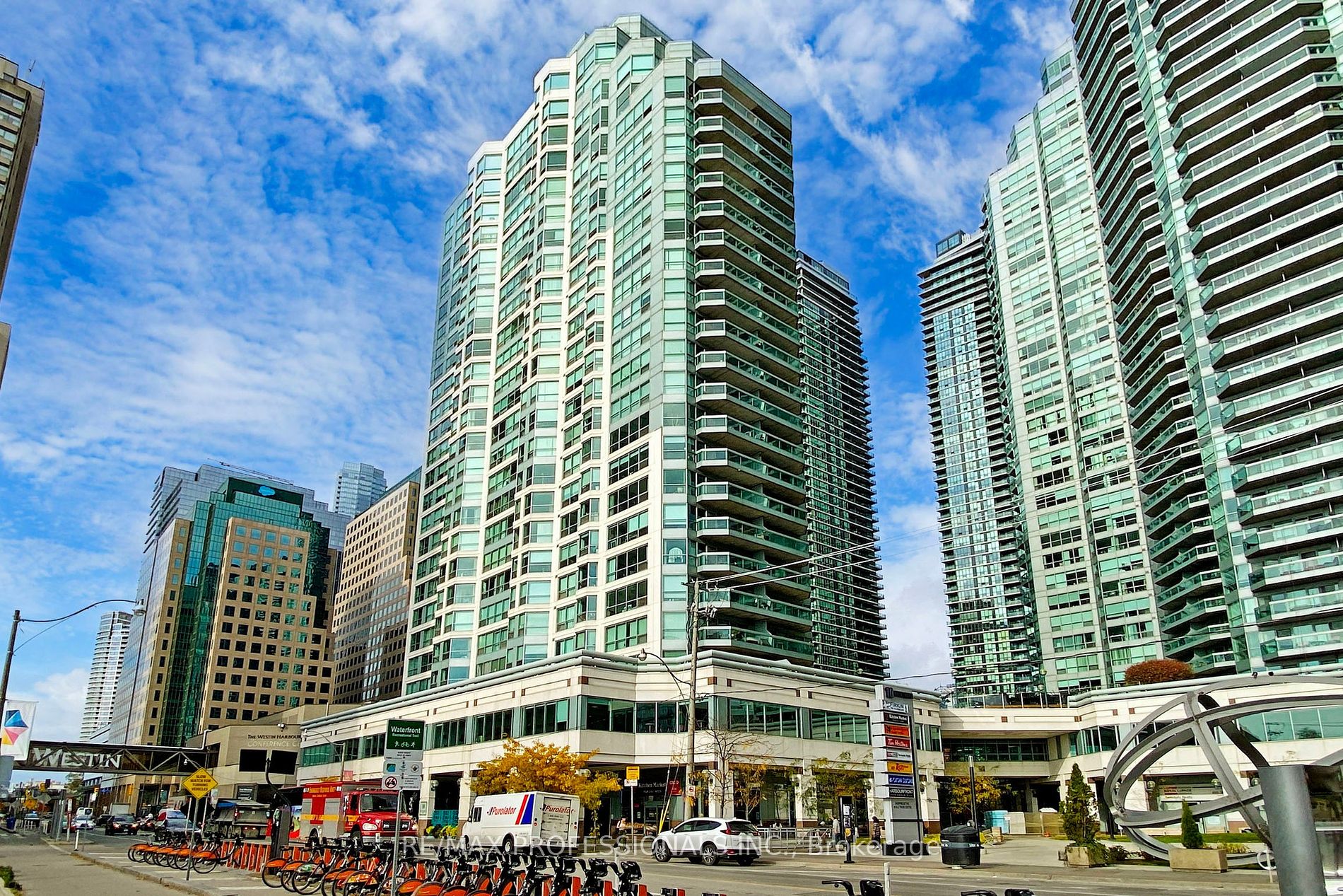 Condo Apt house for sale at 10 Queens Quay W Toronto Ontario