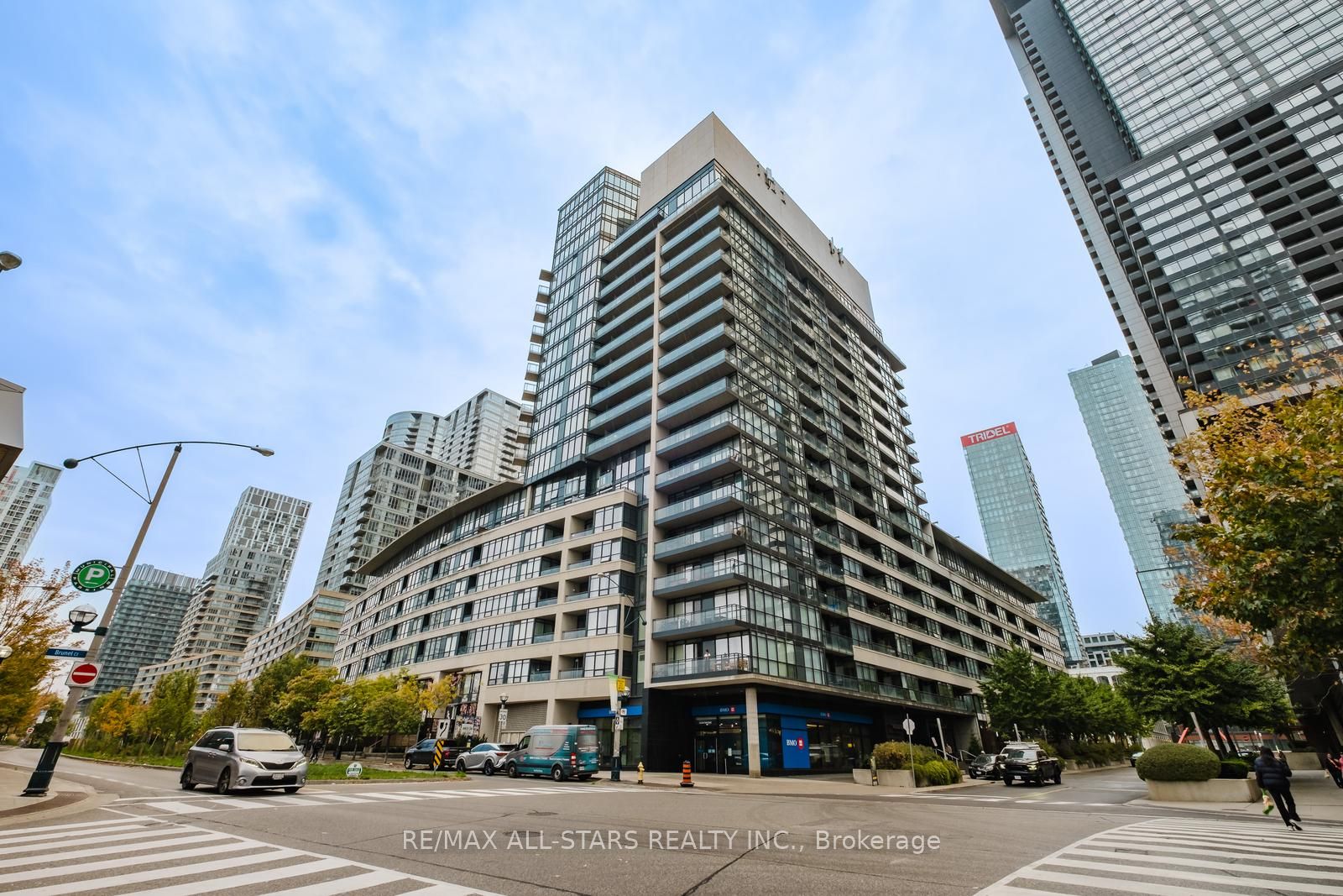 Condo Apt house for sale at 8 Telegram Mews Toronto Ontario