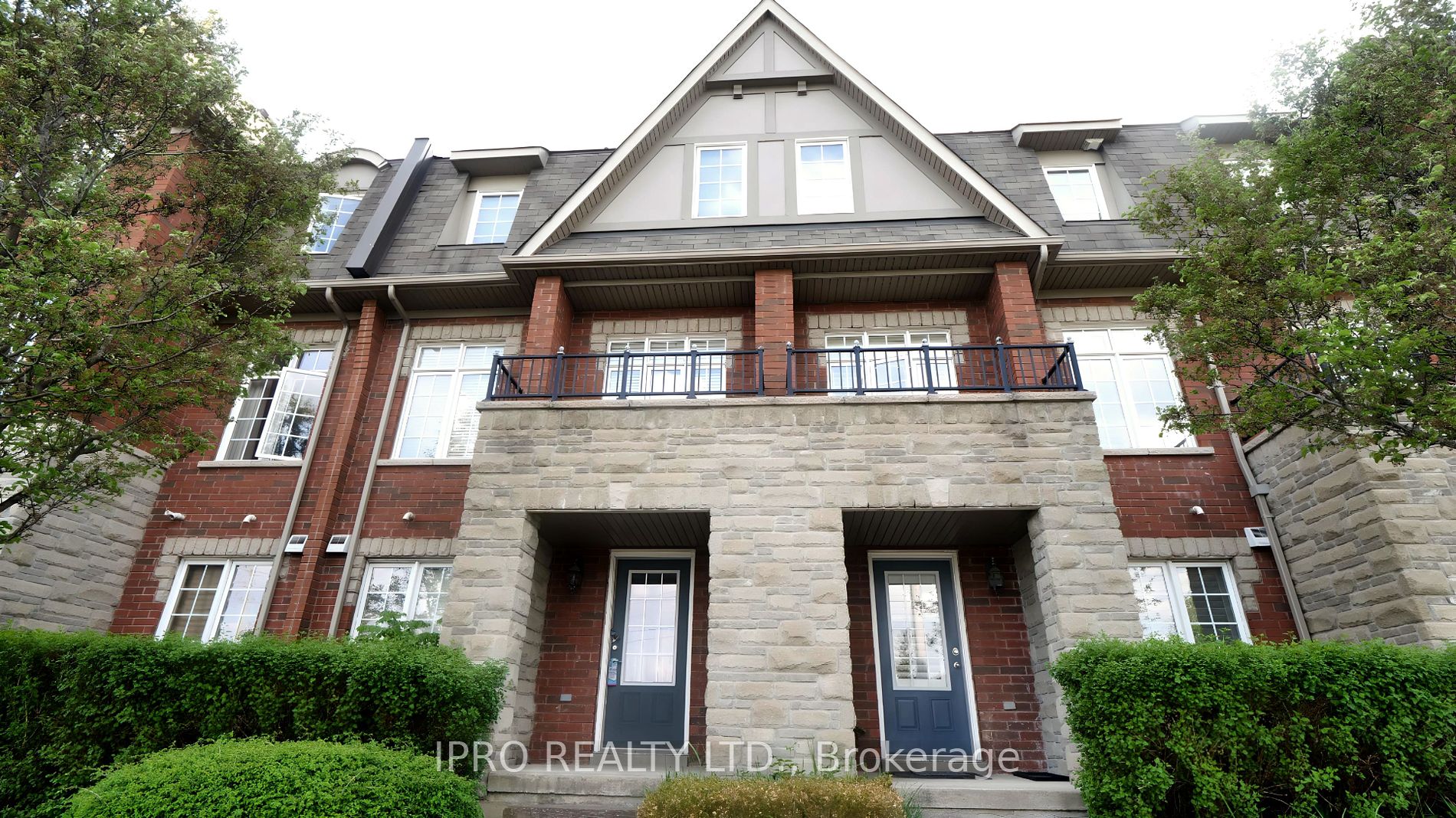 Condo Townhouse house for sale at 1701 Finch Ave Pickering Ontario