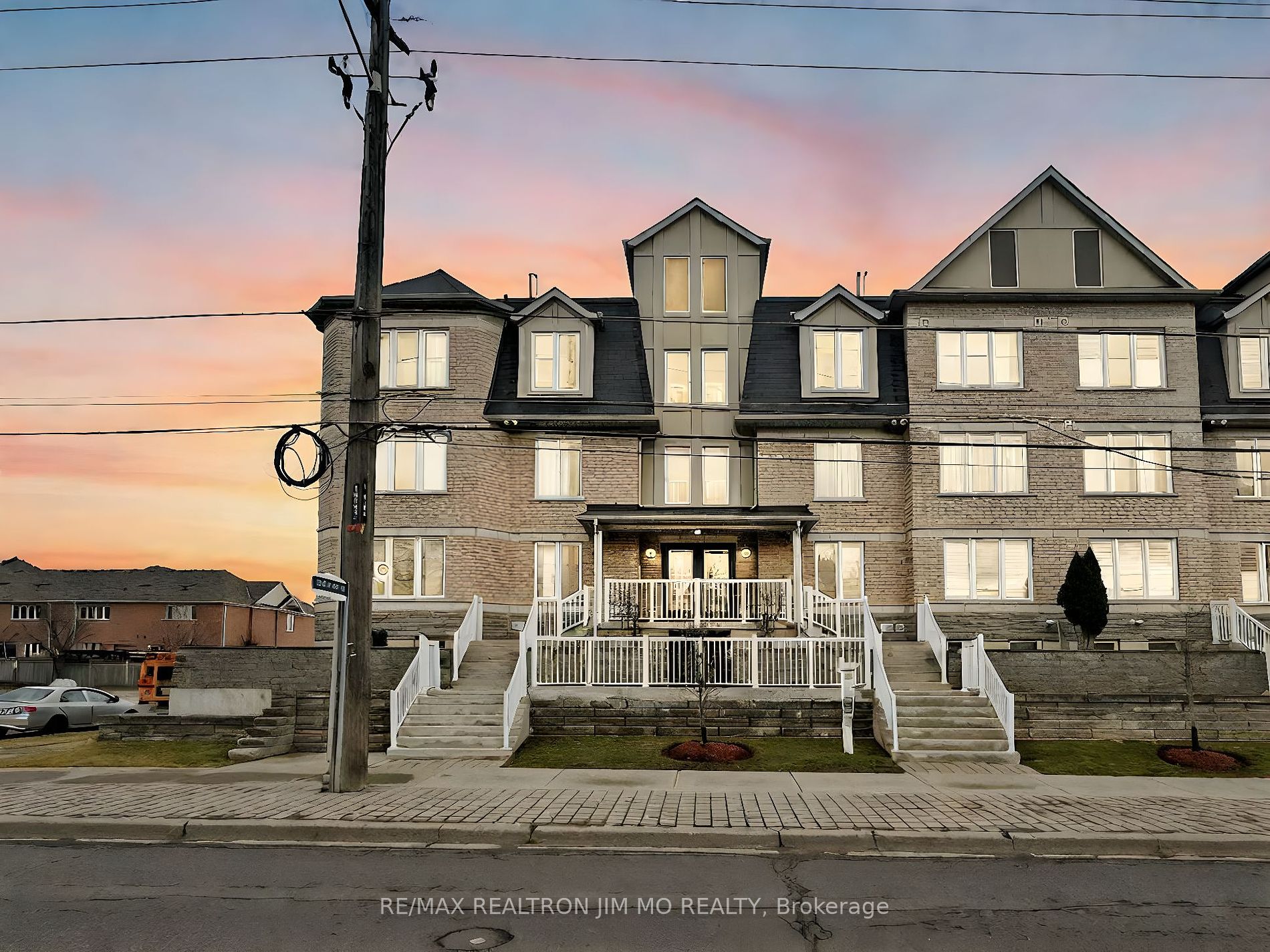 Condo Townhouse house for sale at 649E Warden Ave Toronto Ontario