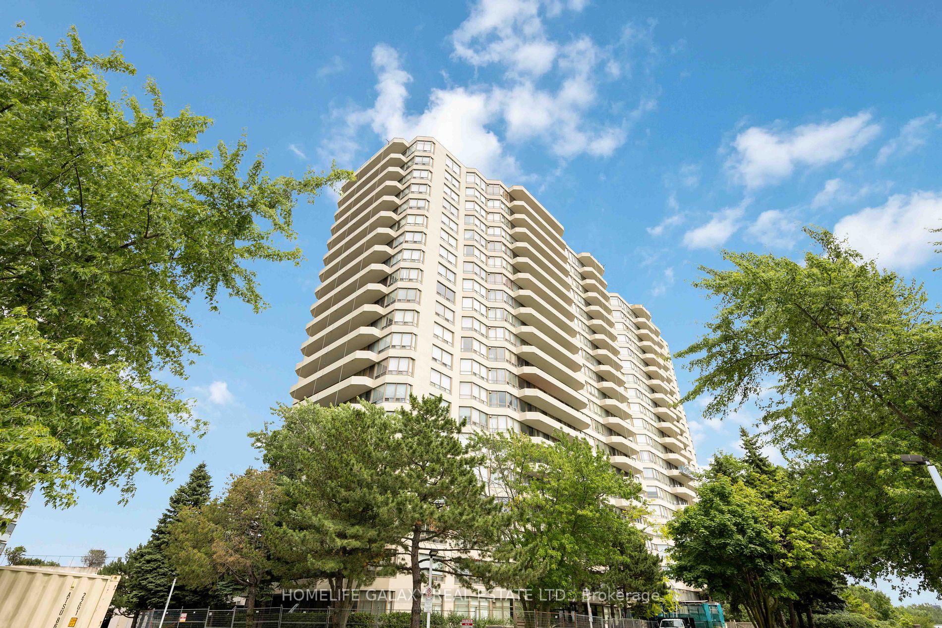 Condo Apt house for sale at 1 Greystone Walk Toronto Ontario