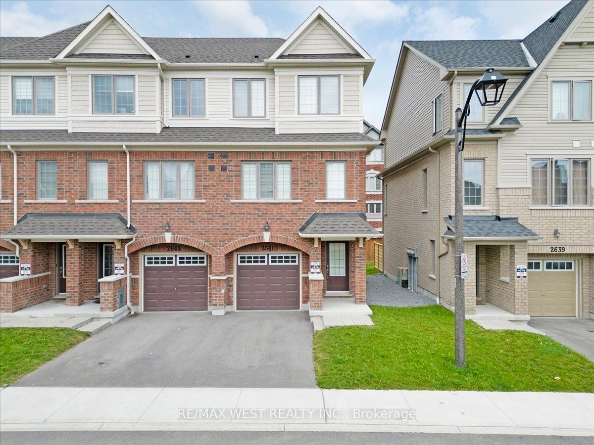 Condo Townhouse house for sale at 2641 Magdalen Pa Oshawa Ontario