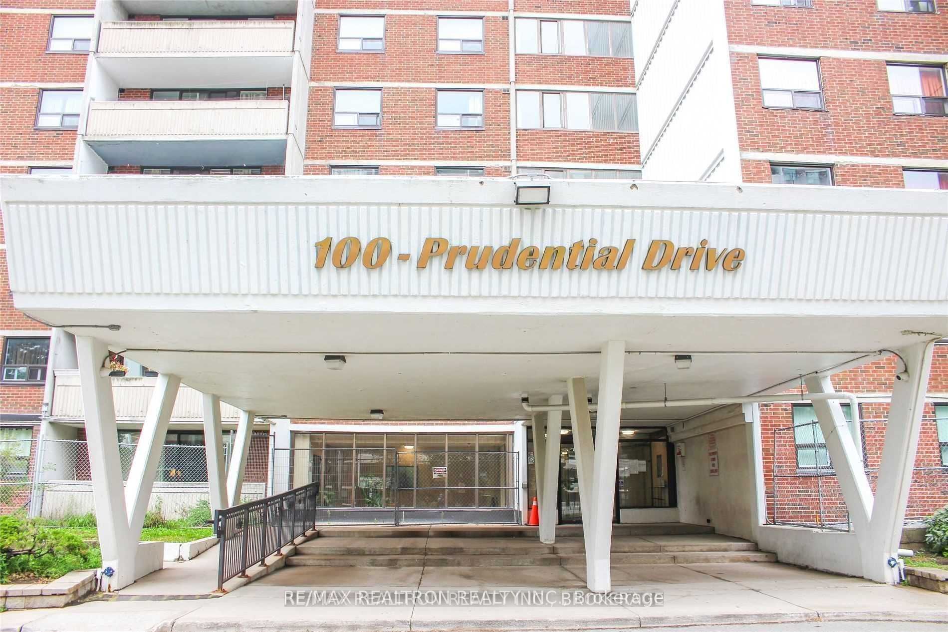 Condo Apt house for sale at 100 Prudential D Toronto Ontario