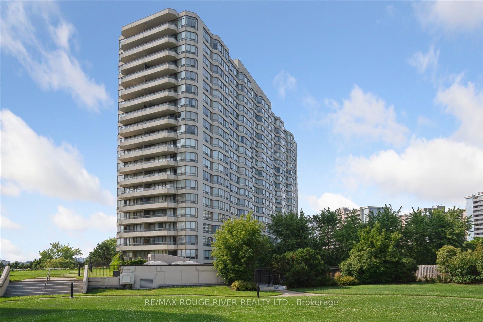 Condo Apt house for sale at 3 Greystone Walk Toronto Ontario