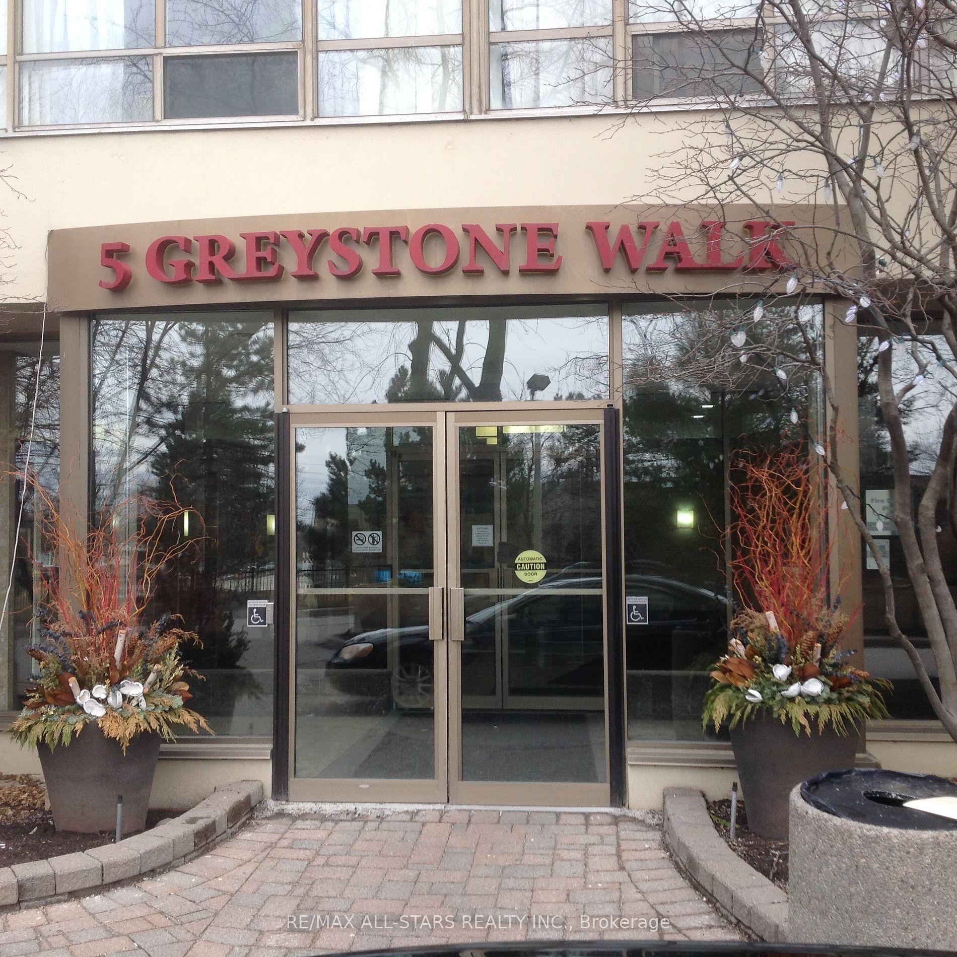 Condo Apt house for sale at 5 Greystone Walk Toronto Ontario