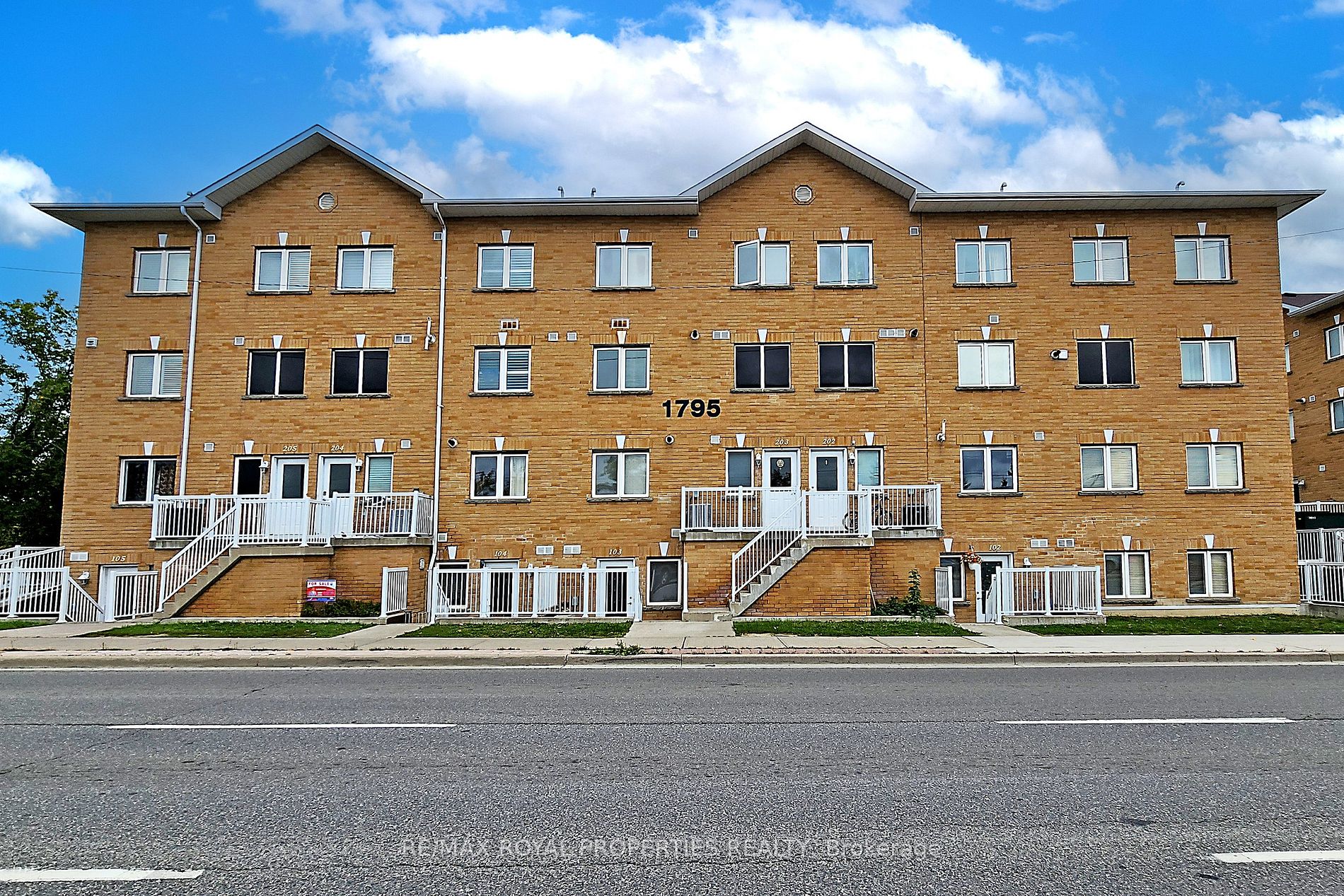 Condo Townhouse house for sale at 1795 Markham Rd Toronto Ontario