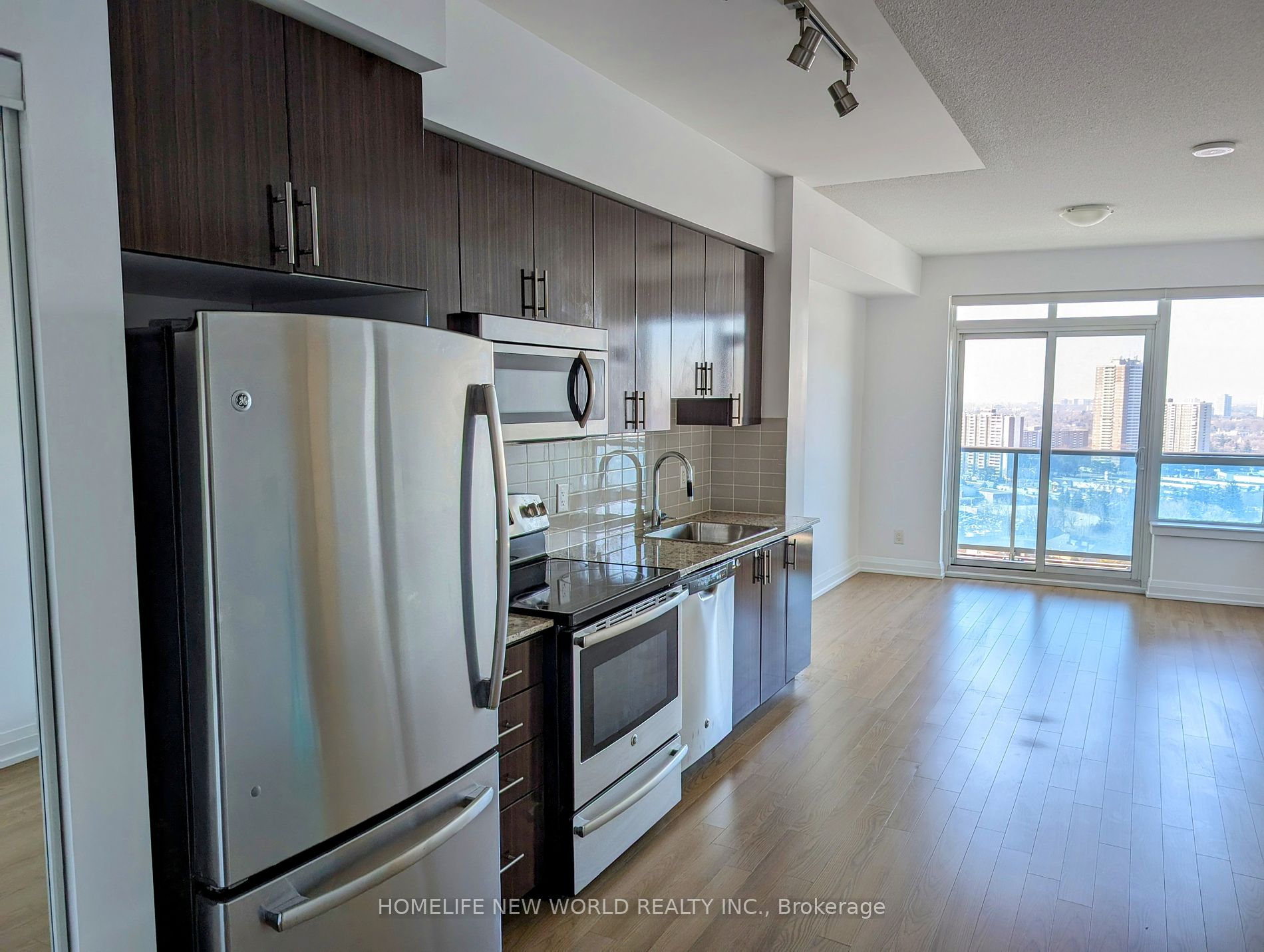 Condo Apt house for sale at 7171 Yonge St Markham Ontario