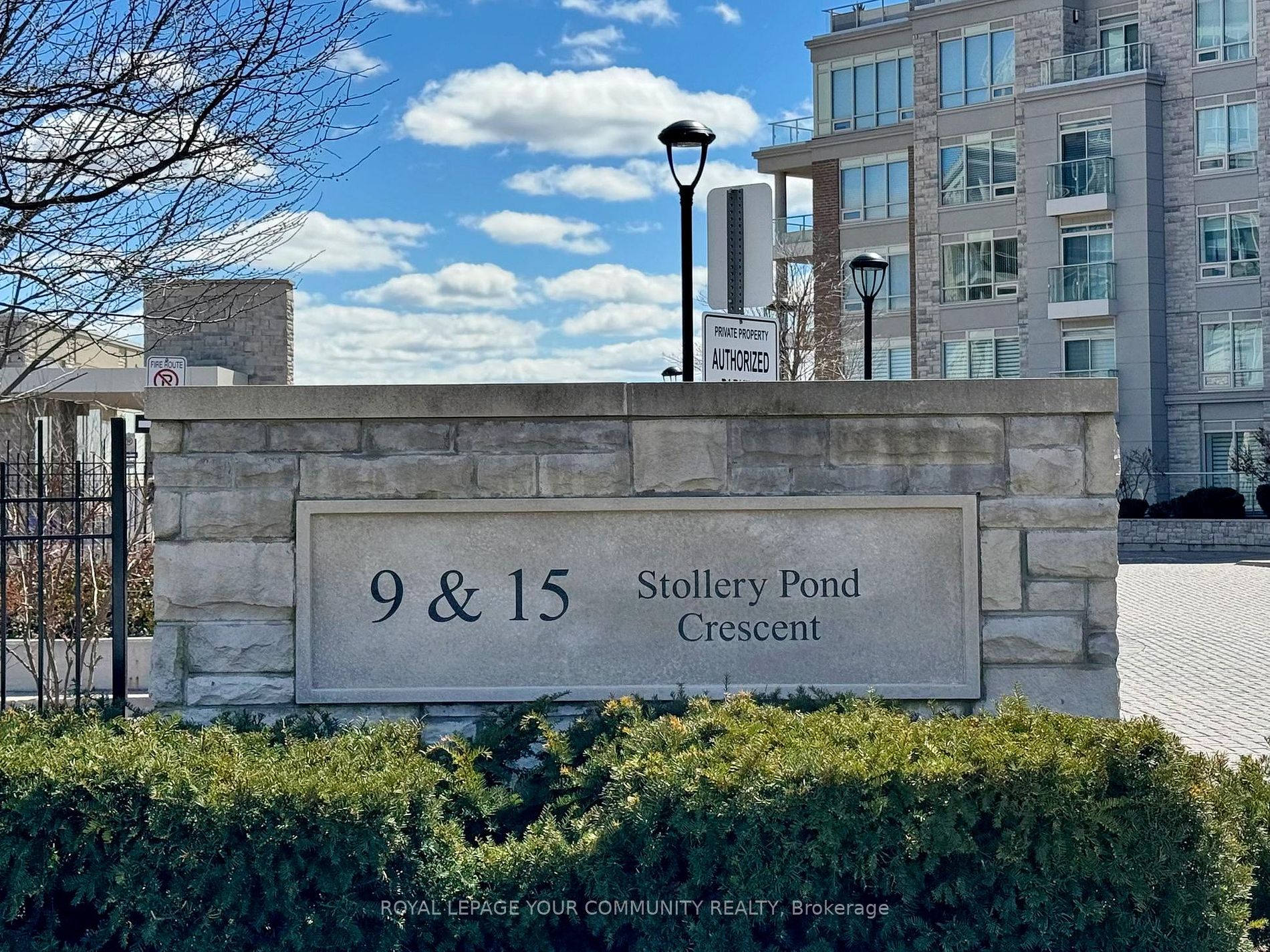 Condo Apt house for sale at 15 Stollery Pond Markham Ontario