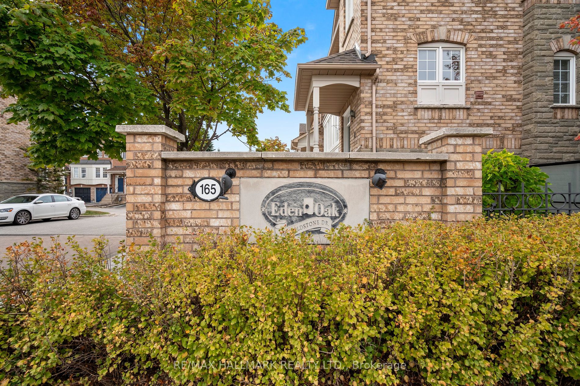 Condo Townhouse house for sale at 165 Fieldstone D Vaughan Ontario