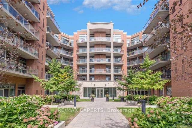 Condo Apt house for sale at 281 Woodbridge A Vaughan Ontario