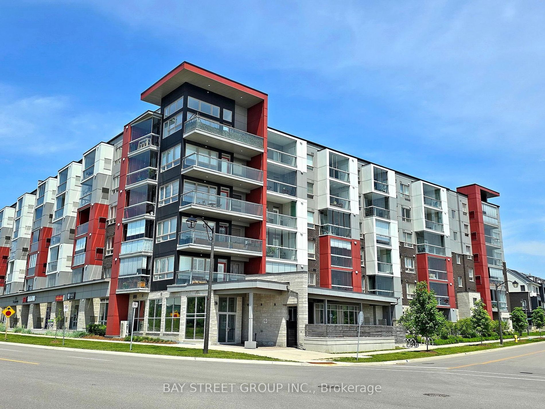 Condo Apt house for sale at 2 Adam Sellers S Markham Ontario