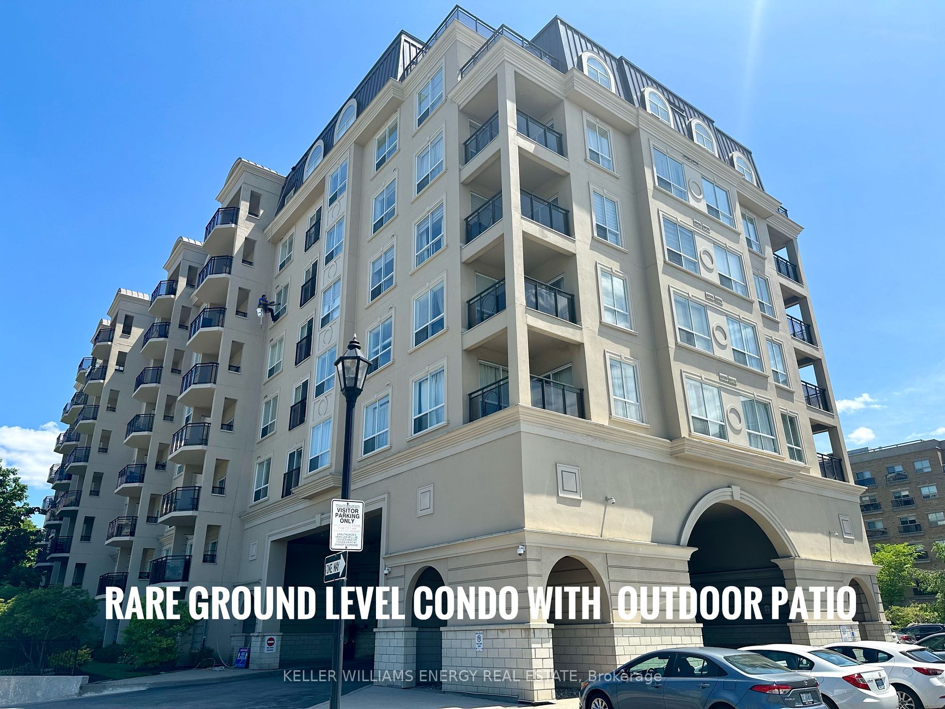 Condo Apt house for sale at 1 Maison Parc Cr Vaughan Ontario