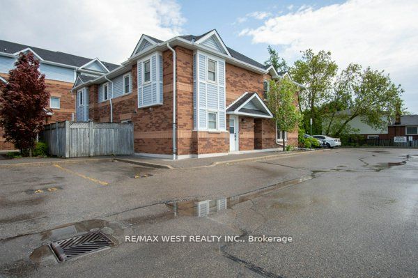 Condo Townhouse house for sale at 12421 Ninth Line Whitchurch-Sto Ontario