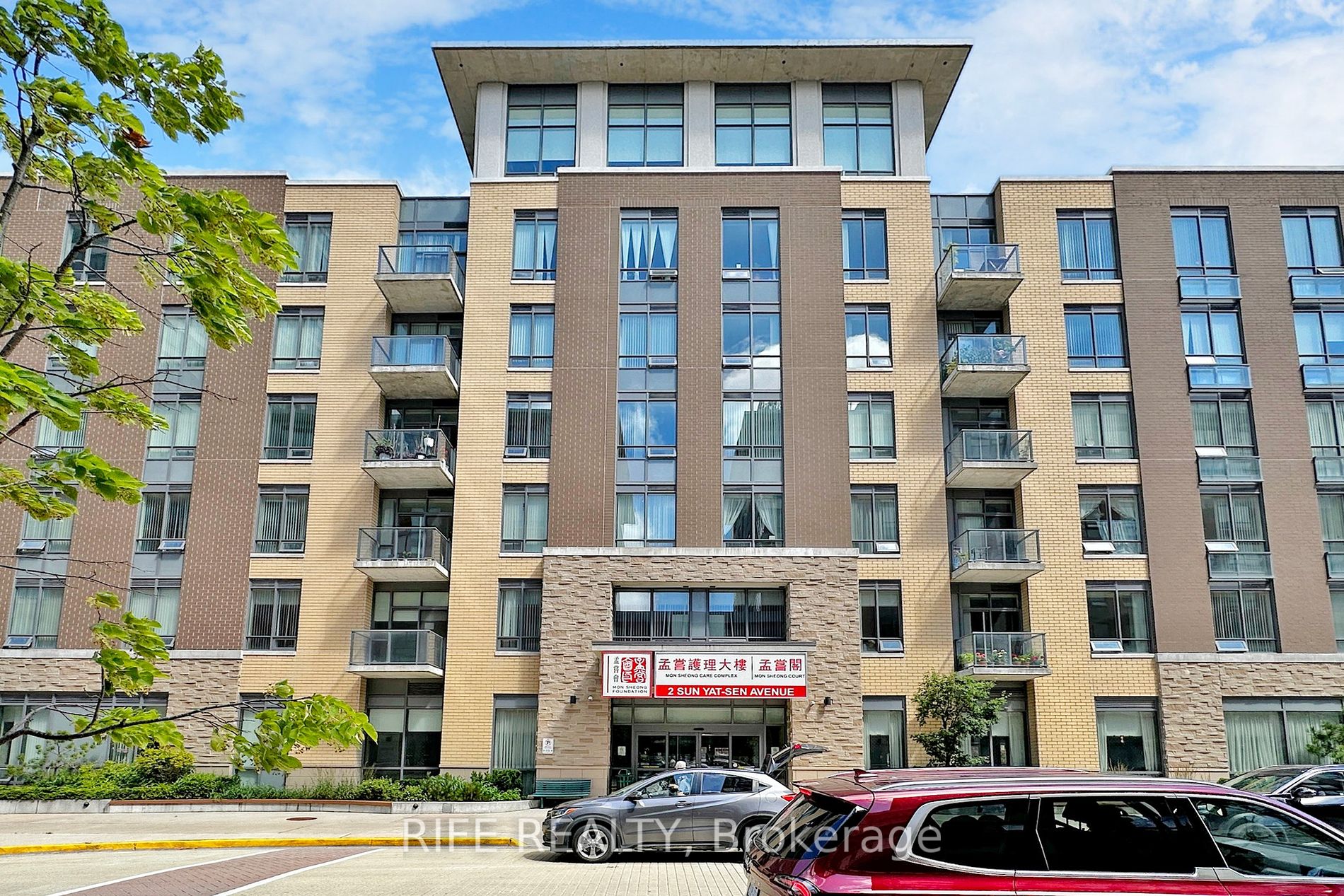 Leasehold Condo house for sale at 2 Sun Yat-Sen Av Markham Ontario