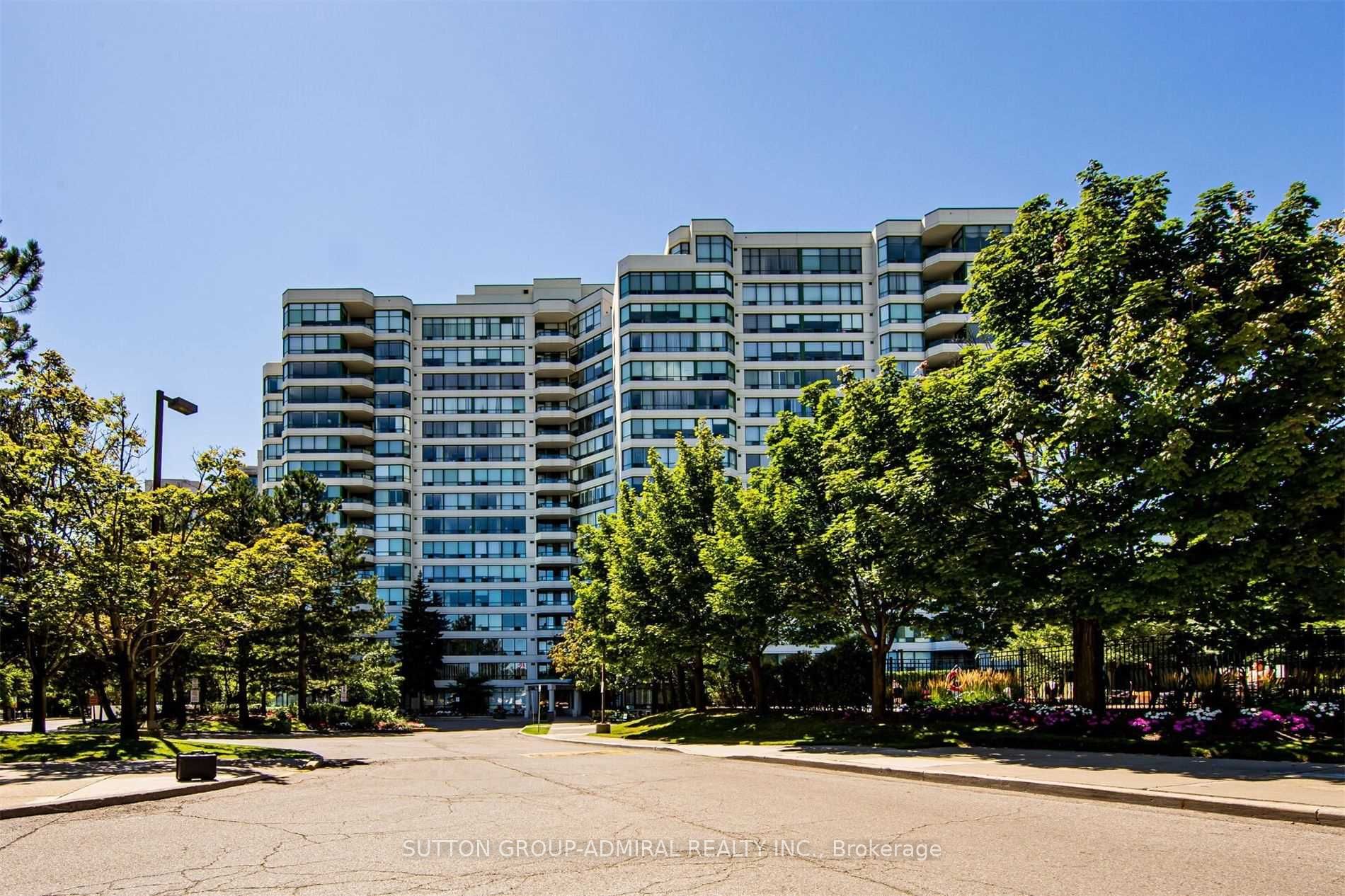 Condo Apt house for sale at 110 Promenade Ci Vaughan Ontario