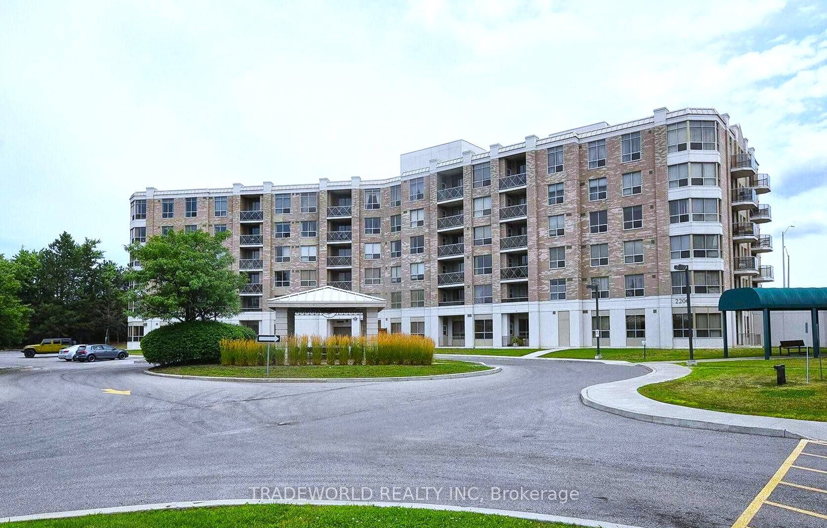 Condo Apt house for sale at 2200 John St Markham Ontario