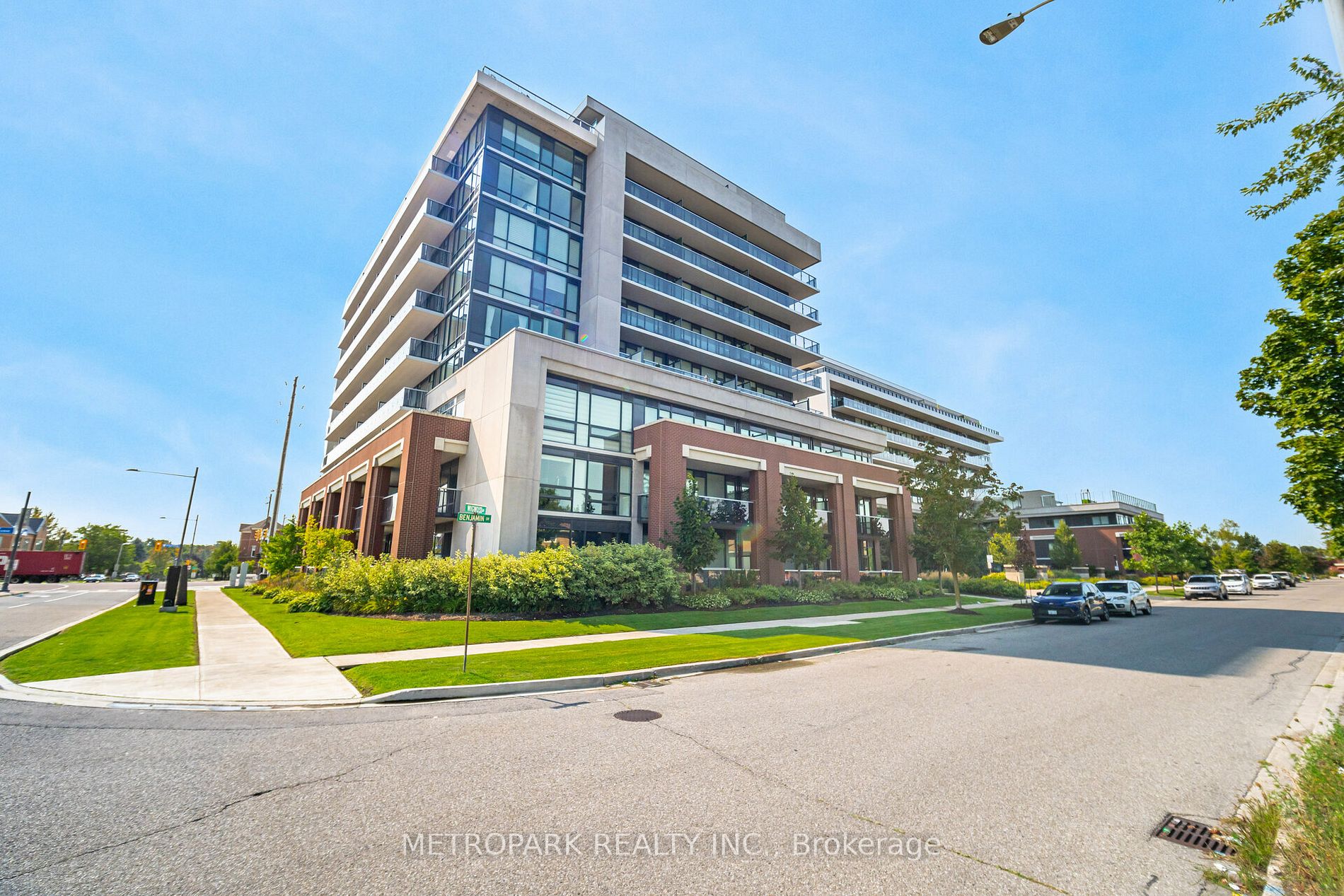 Condo Apt house for sale at 4800 Highway 7 R Vaughan Ontario