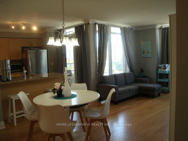 Condo Apt house for sale at 7 NORTH PARK Rd Vaughan Ontario