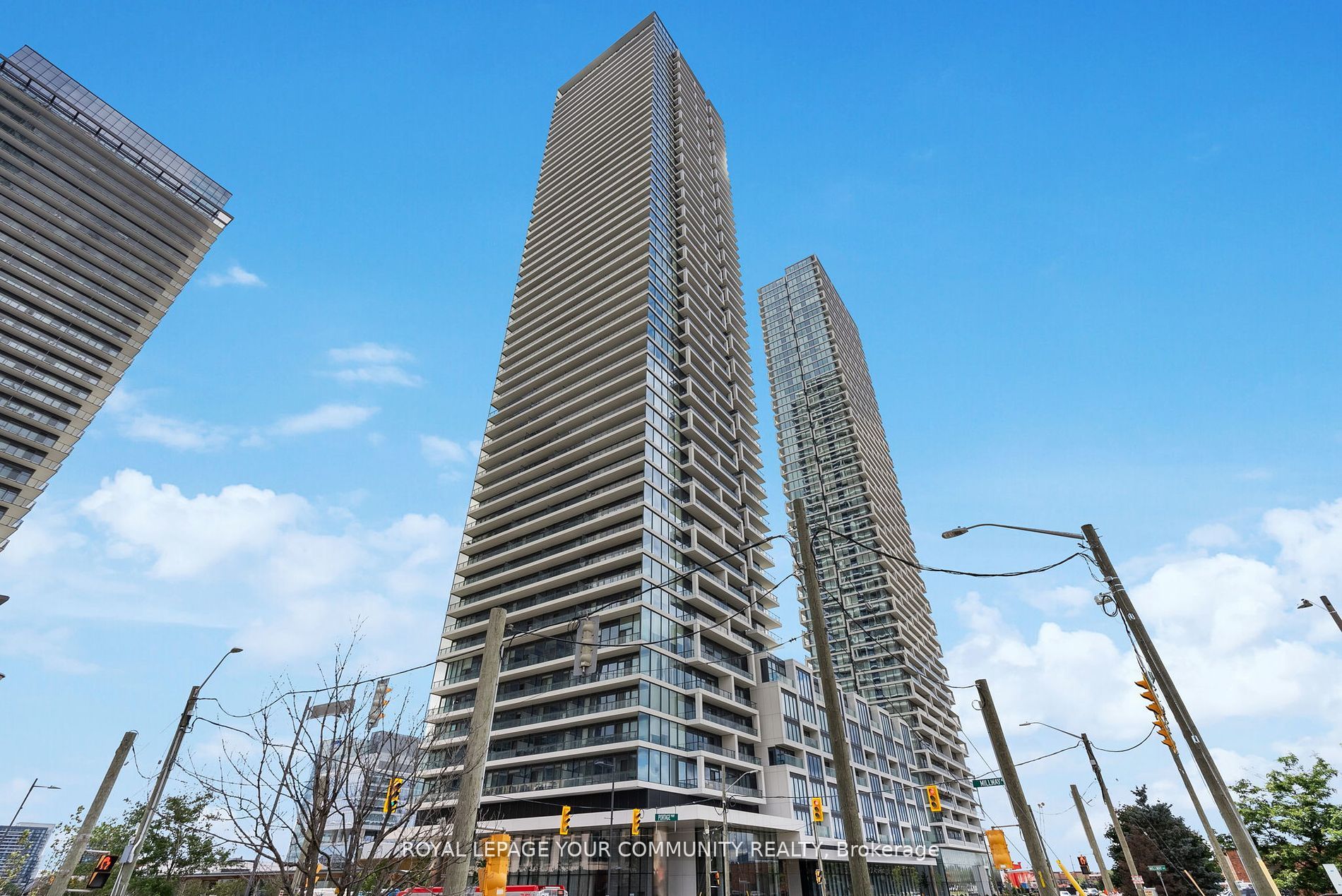 Condo Apt house for sale at 950 Portage Pkwy Vaughan Ontario