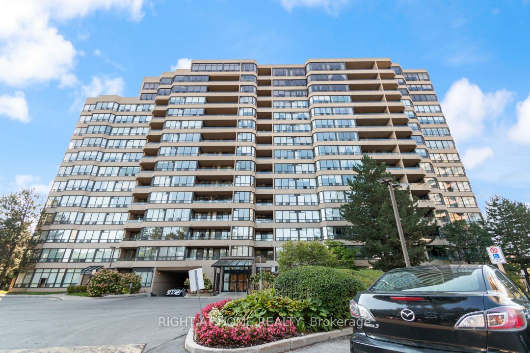 Condo Apt house for sale at 32 Clarissa Dr Richmond Hill Ontario