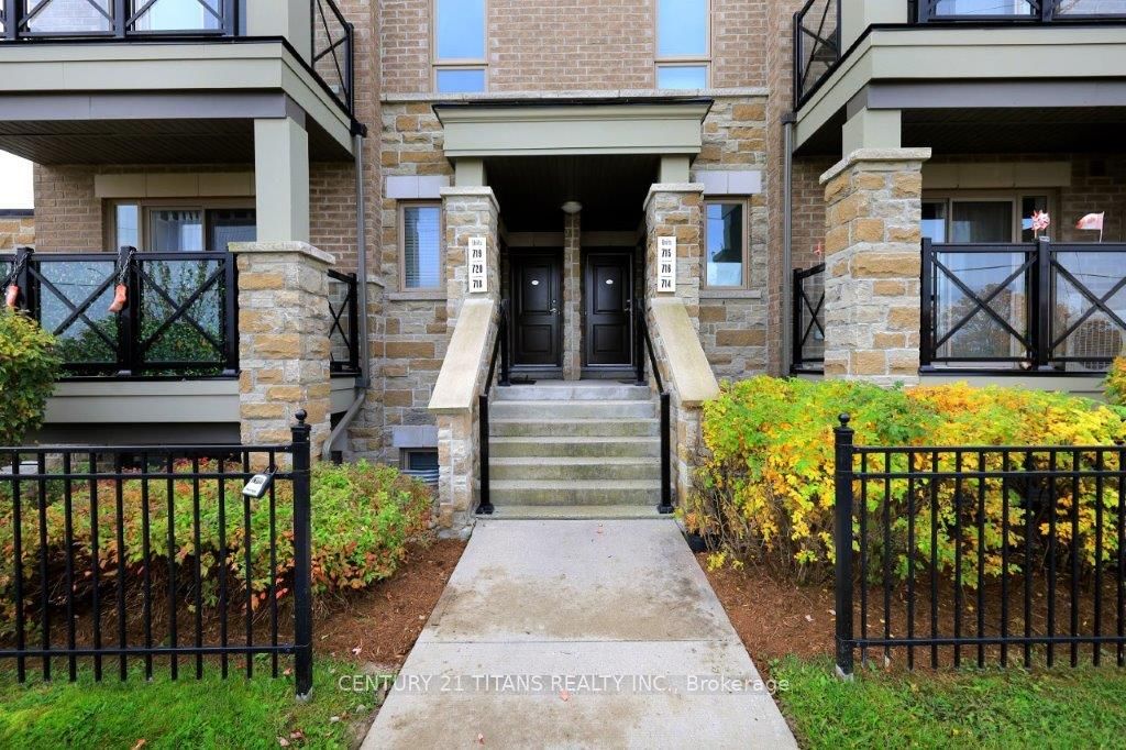 Condo Townhouse house for sale at 60 Dunsheath Way Markham Ontario