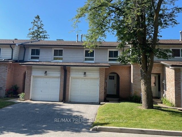 Condo Townhouse house for sale at 2 Bernick Dr Barrie Ontario