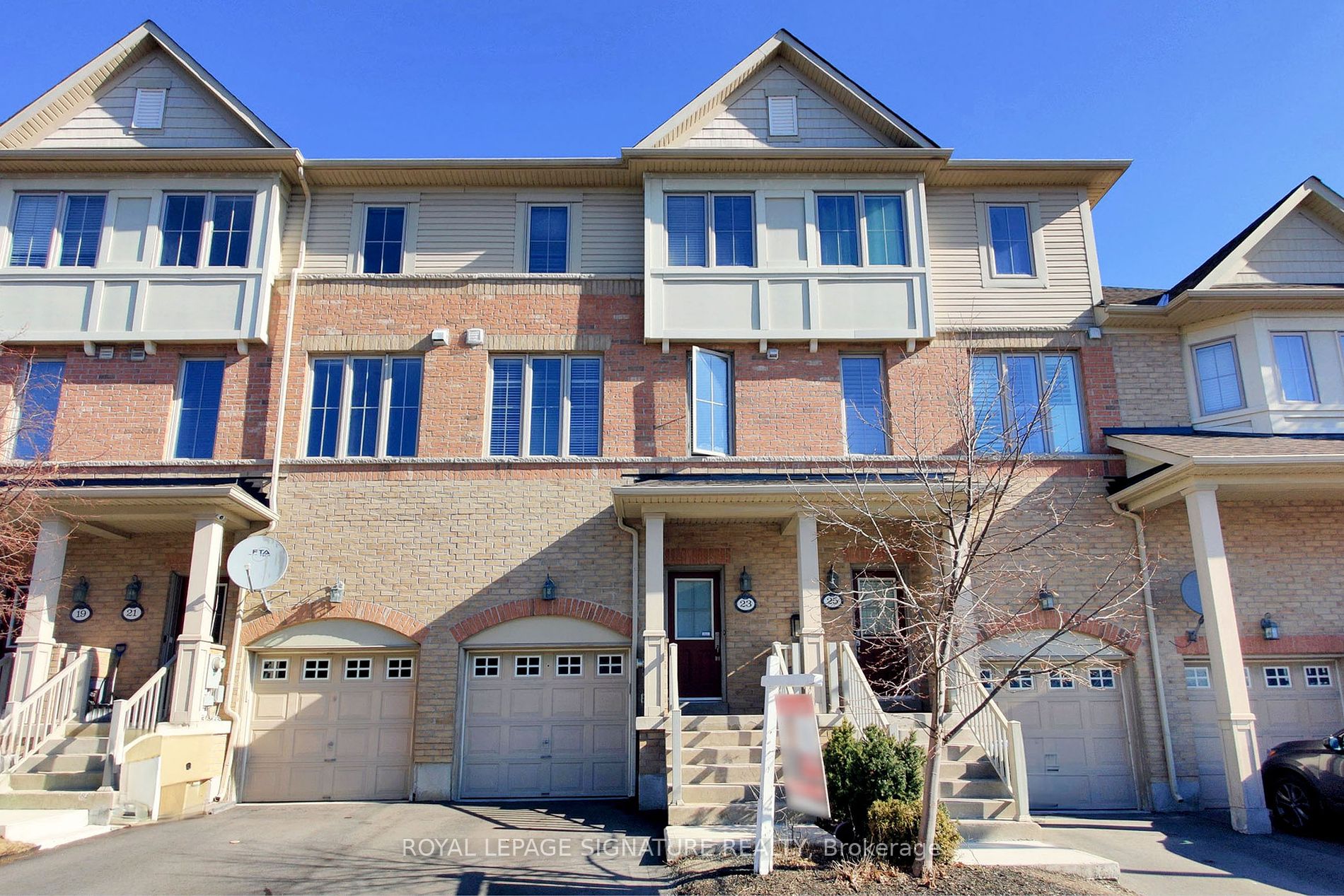 Condo Townhouse house for sale at 23 Bakewell St Brampton Ontario