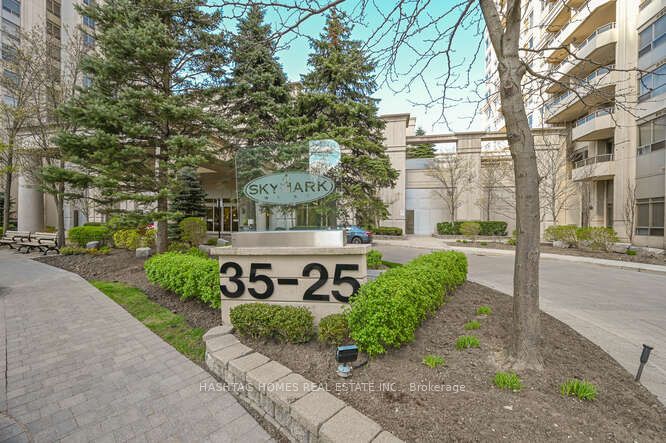 Condo Apt house for sale at 25 Kingsbridge G Mississauga Ontario