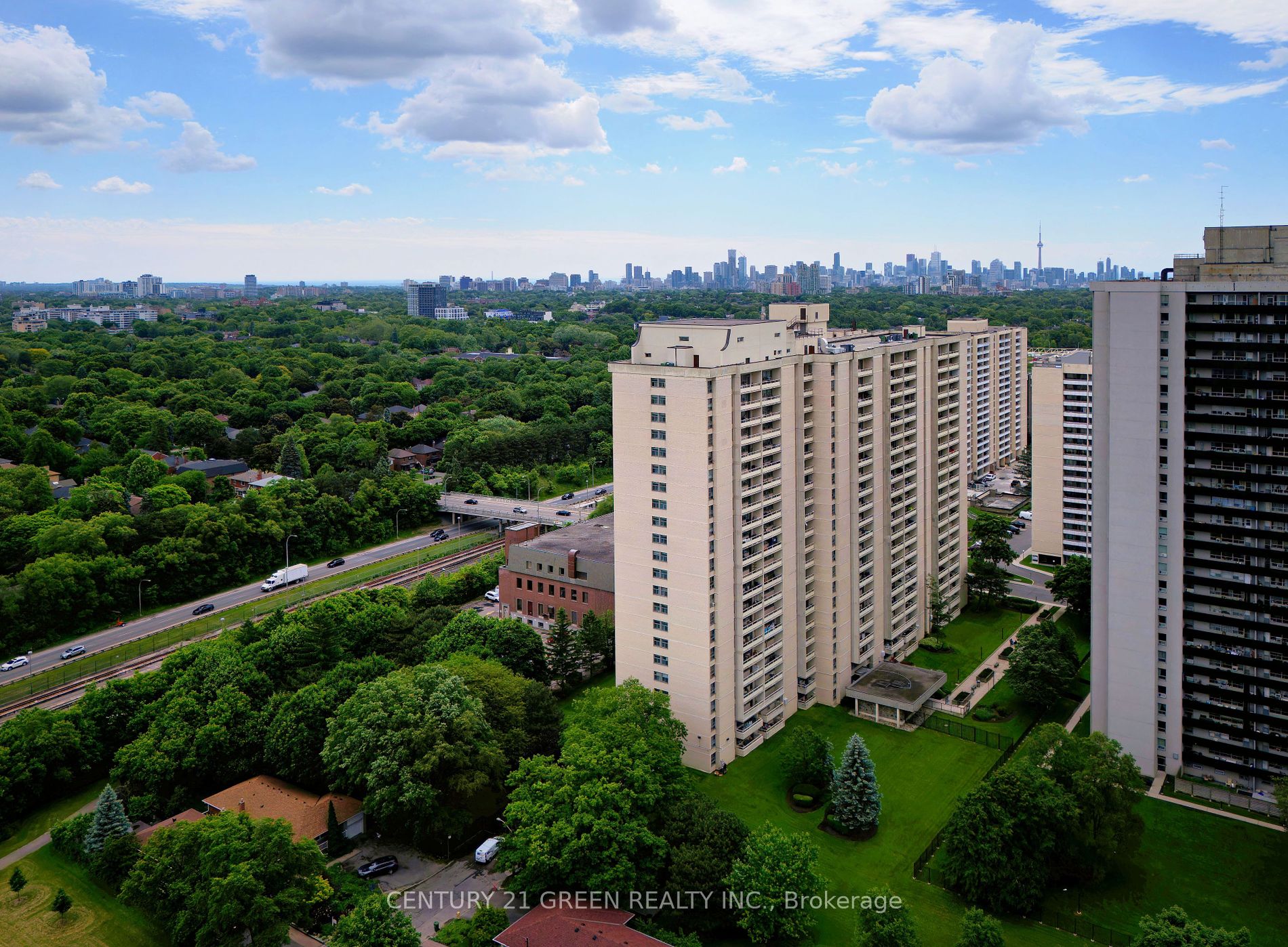 Condo Apt house for sale at 360 Ridelle Ave Toronto Ontario