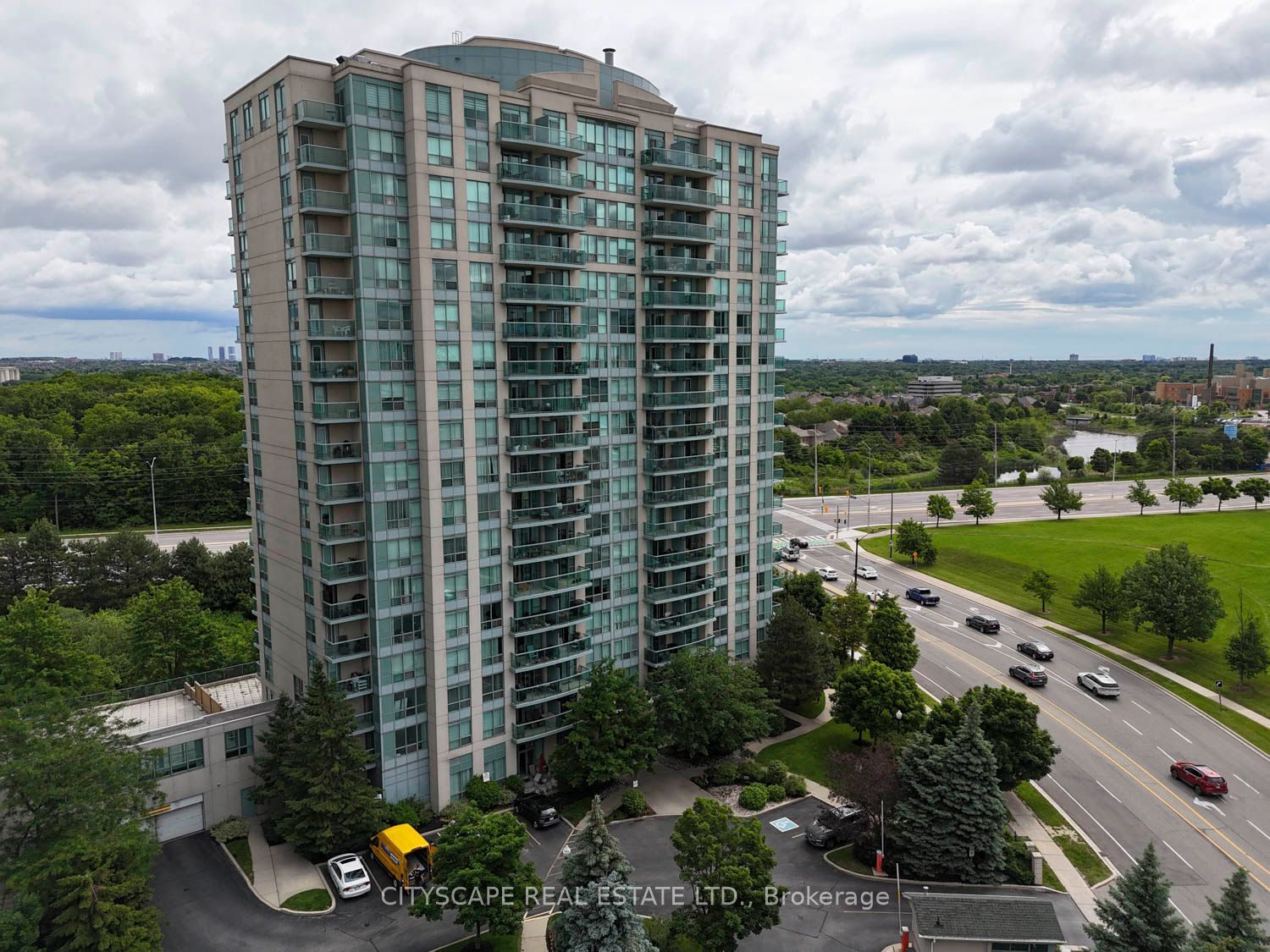 Condo Apt house for sale at 2545 Erin Centre Mississauga Ontario