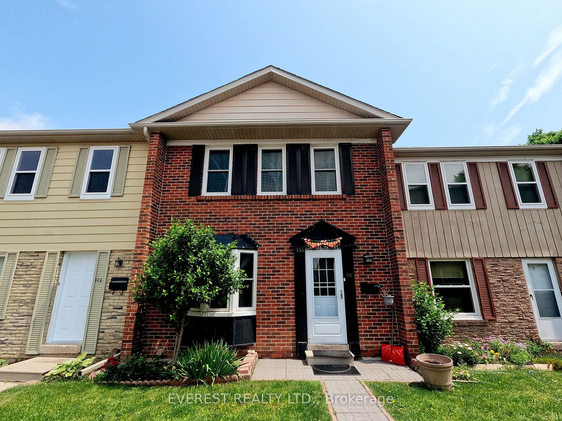 Condo Townhouse house for sale at 900 Central Park Brampton Ontario