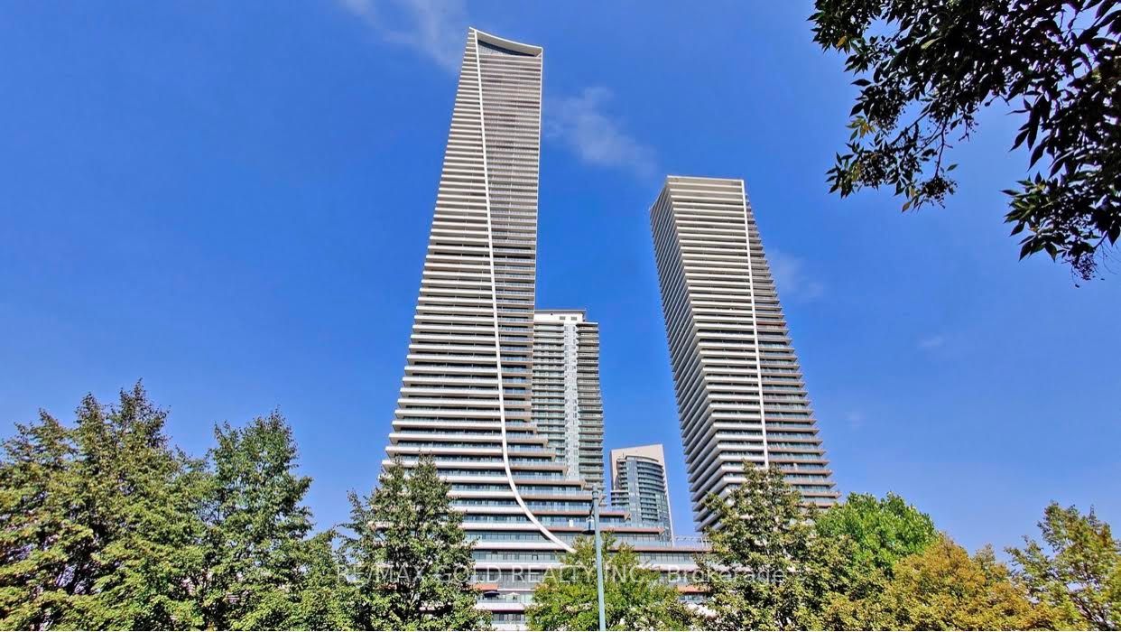 Condo Apt house for sale at 30 Shore Breeze  Toronto Ontario