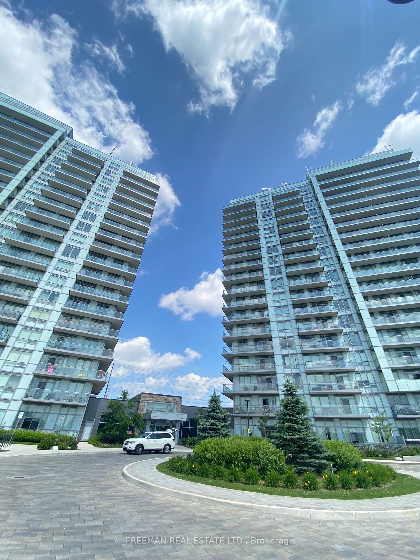 Condo Apt house for sale at 4699 Glen Erin D Mississauga Ontario